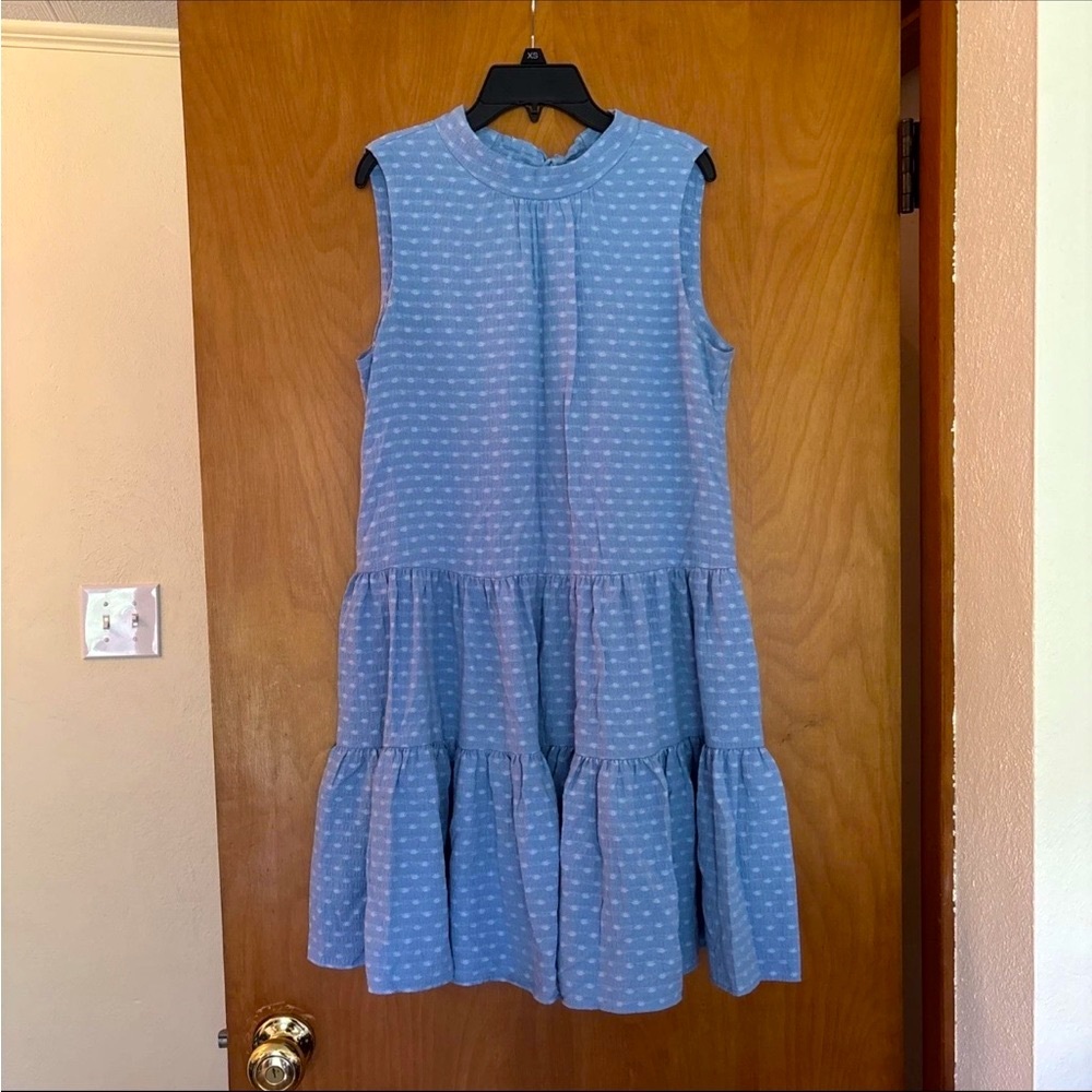 Calvin Klein Women’s Sz 8 Blue And White Dress Flowing Skirt And Open V On Back